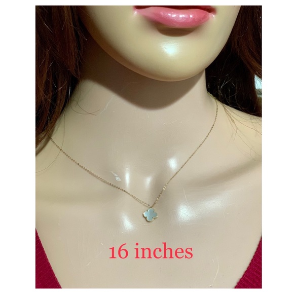 18k Solid Gold Clover Set - Picture 3 of 10